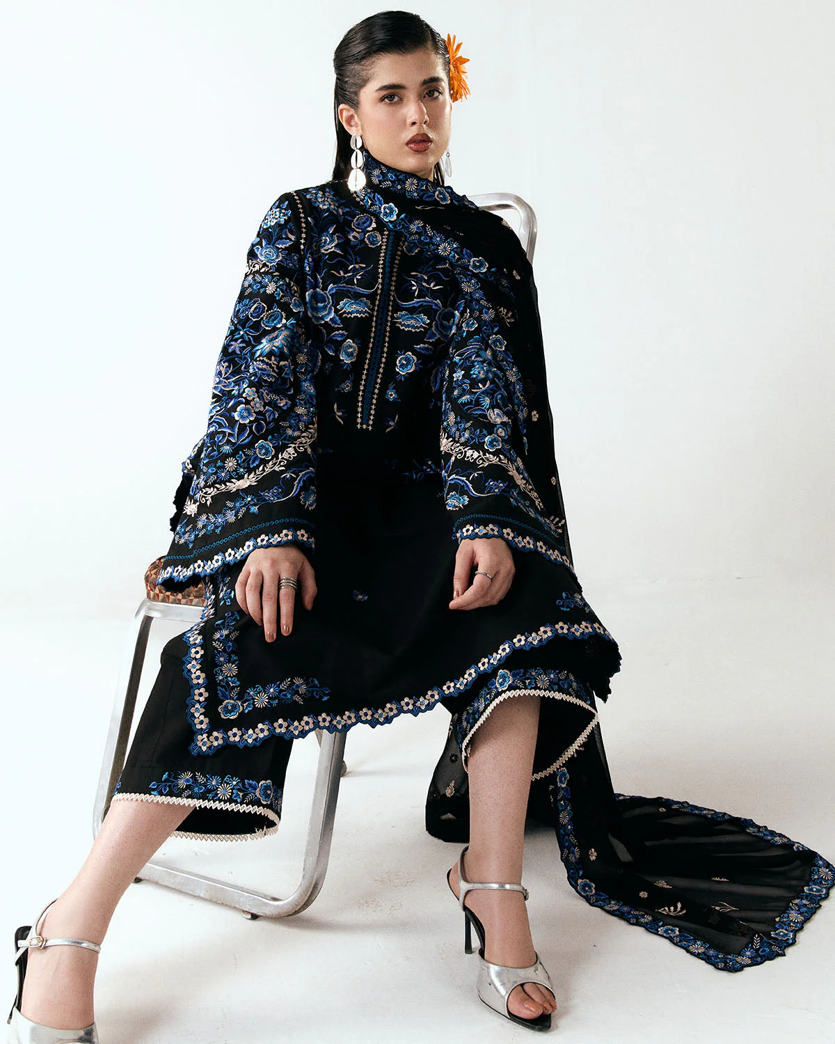 Ari - Image 6