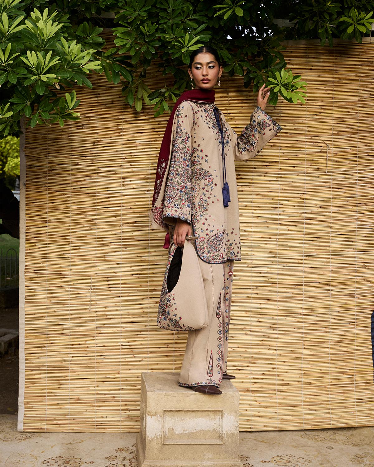 Naaz - Jacket - Image 3