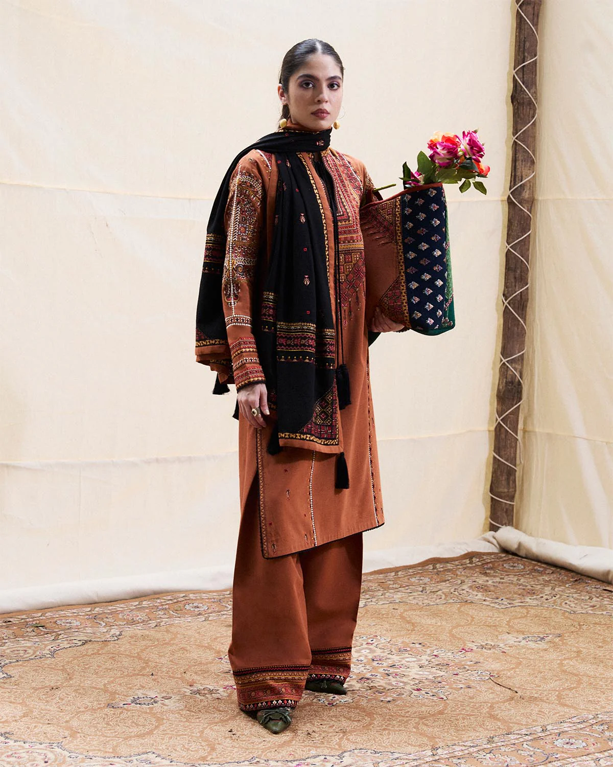 Paras - Image 3