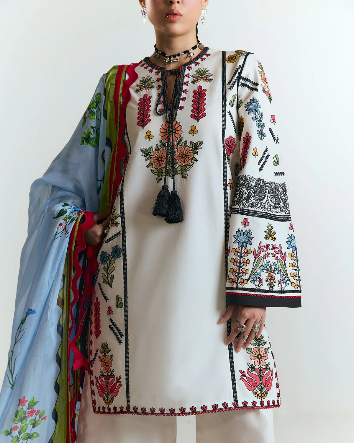 Tiya - Image 6